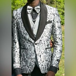 Men’s Silver Tuxedo Jacket
